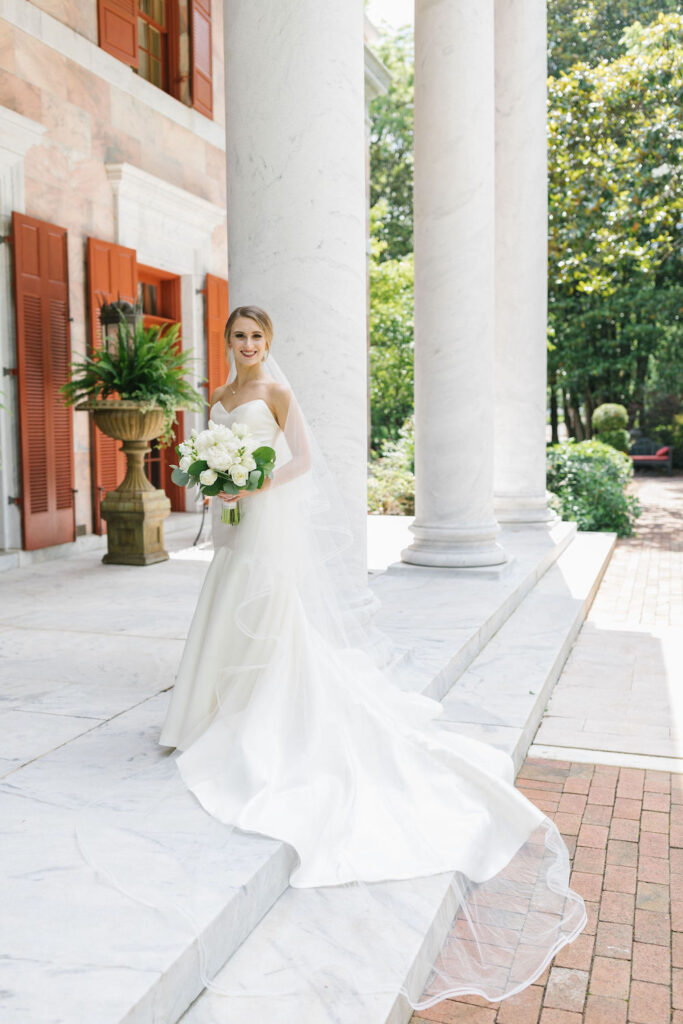 Gold and Ivory Wedding, Classic Wedding, Elegant Wedding, Tate House Real Wedding, Atlanta Wedding Venue, Atlanta Garden Wedding Venue, Atlanta Estate Wedding Venue, Atlanta Wedding Planning 